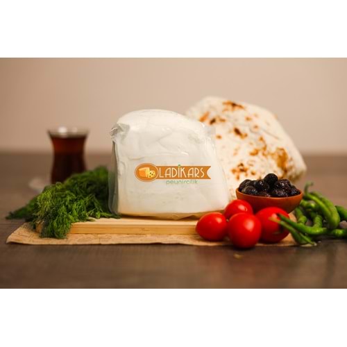 TAM YAĞLI BEYAZ PEYNİR 1KG